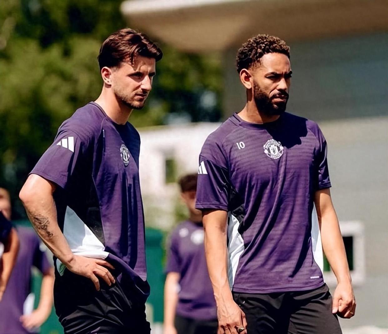 九游体育-包含比利亚雷亚尔冲刺阶段完成体检今晚曼联备战NBA常规赛之后，新奥尔良鹈鹕今夜伤情更新的词条