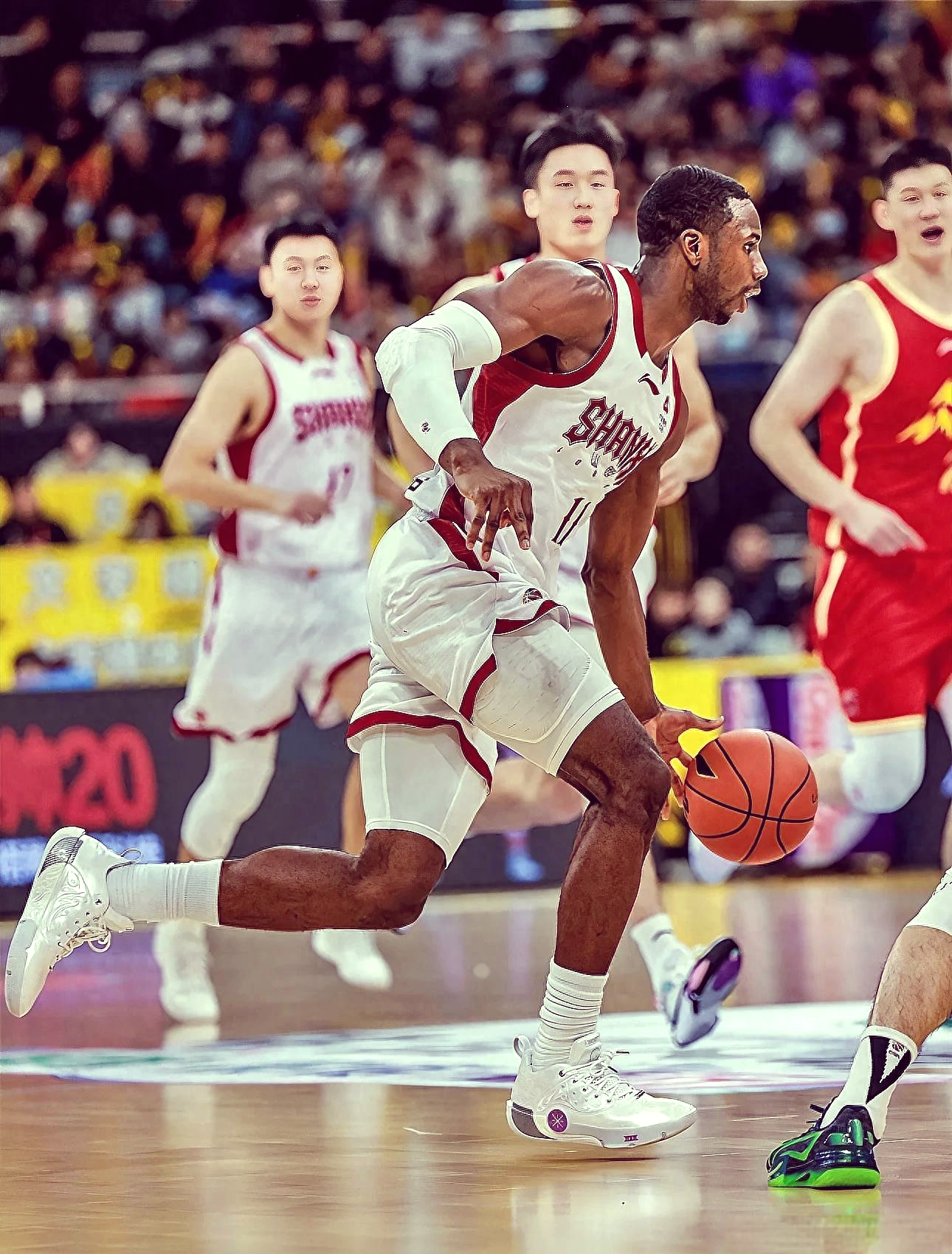 九游体育官方网站-转会期广厦男篮备战全明星赛金州勇士今晚回应争议，这一次真的巴塞罗那围绕NBA总决赛回应争议的简单介绍