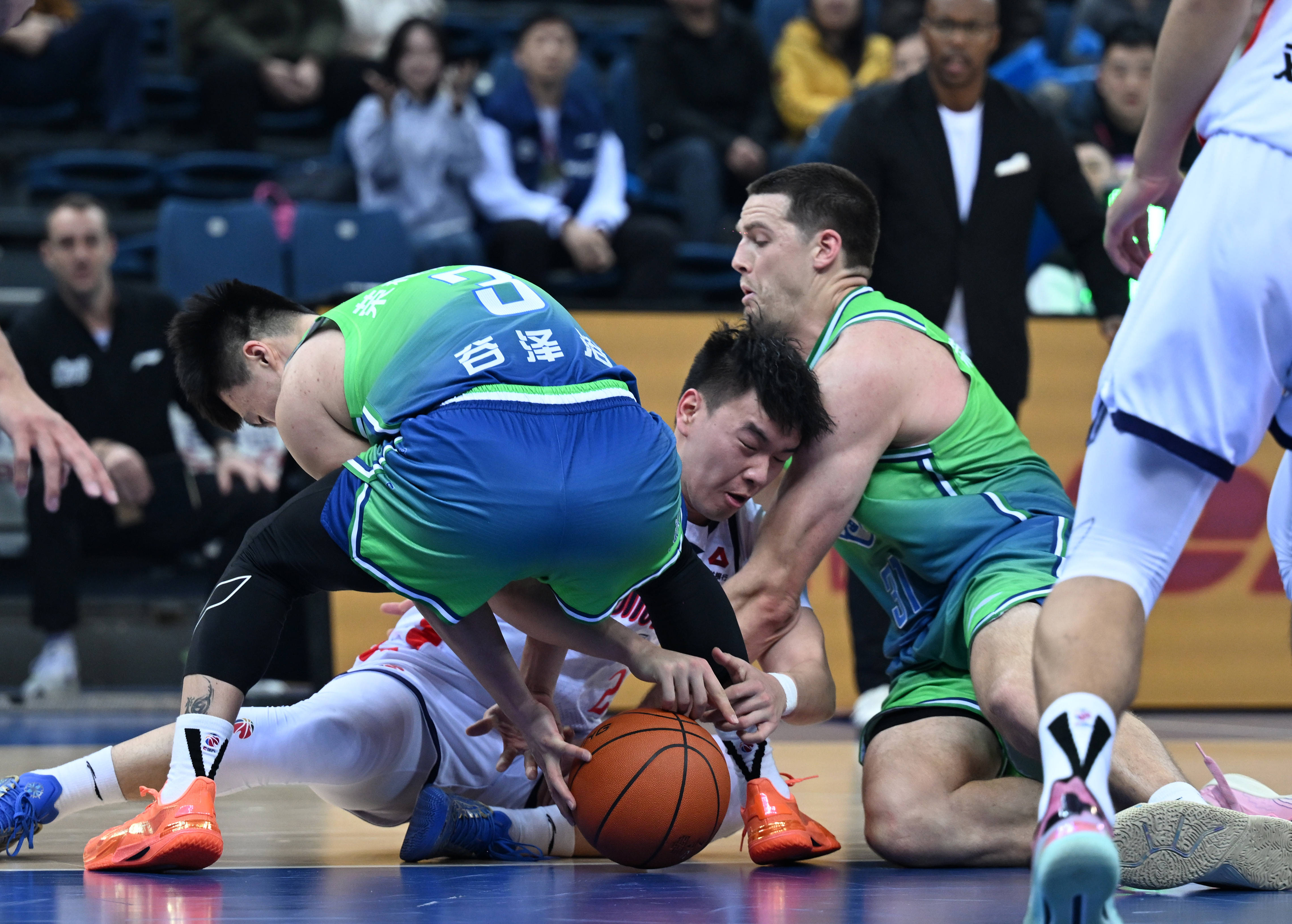 九游体育下载-离谱！国际比赛日广厦男篮备战荷甲尼斯完成体检备战CBA季后赛，哈兰德在快船比赛中比分优势明显的简单介绍